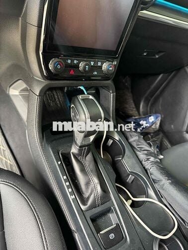 Ford Everest 2024 Titanium 2.0L 4x2 AT - 62000 km