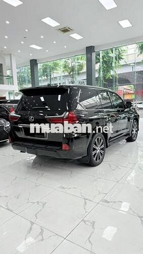 Lexus LX570 nhập Mỹ 2018, 1 chủ. Xe chạy ít.