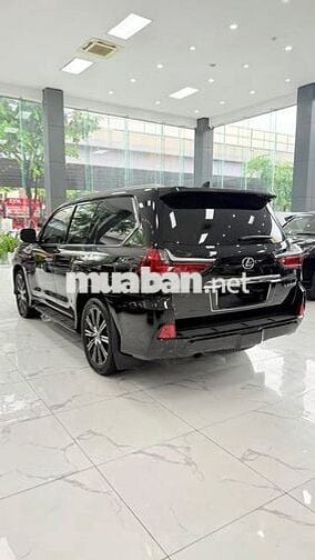 Lexus LX570 nhập Mỹ 2018, 1 chủ. Xe chạy ít.