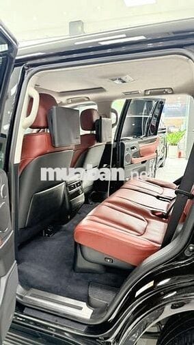 Lexus LX570 nhập Mỹ 2018, 1 chủ. Xe chạy ít.