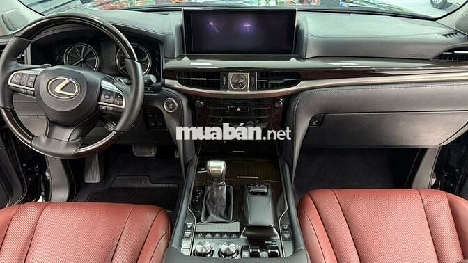 Lexus LX570 nhập Mỹ 2018, 1 chủ. Xe chạy ít.