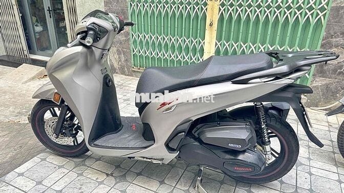 SH 350i Bạc nhám 2022 máy thái siêu HOT 1 đời chủ