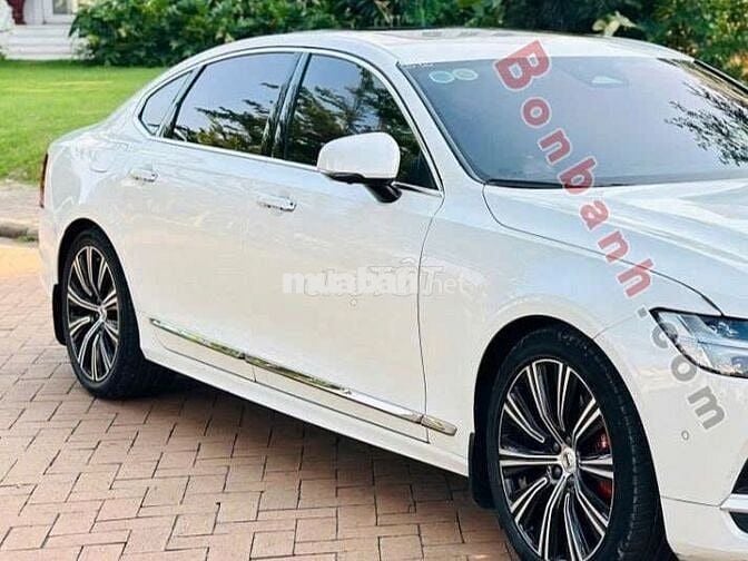 Volvo S90 LWB Ultimate B6 AWD 2022 màu trắng