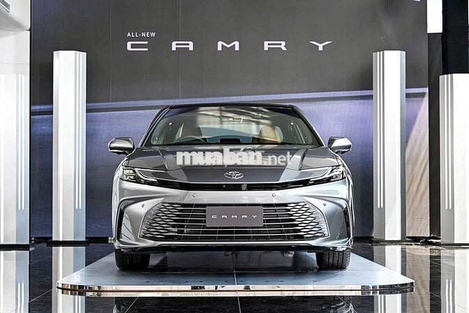 Toyota Camry 2025