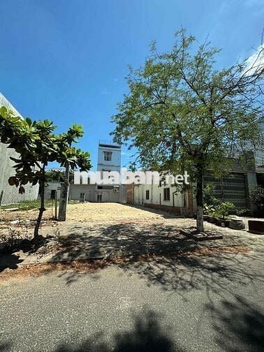 Đất trung tâm Làng Đại Học Đà Nẵng (8x20)