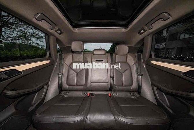 Porsche Macan 2016 màu bạc bản full siêu đẹp