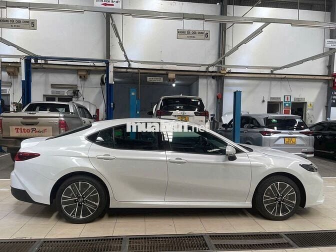 Toyota Camry 2025
