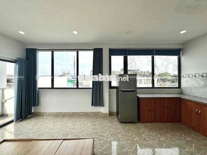 Penthouse ban công, full nội thất, phòng rộng 45m2 ngay Aeon Tân Phú
