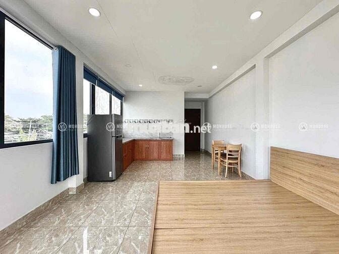 Penthouse ban công, full nội thất, phòng rộng 45m2 ngay Aeon Tân Phú