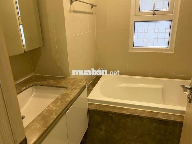 Đang trống CH Golden Palace, Mễ Trì 87m2 2PN giá 15,5tr/th full đồ đẹp