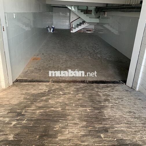 🏢 Cho thuê nhà mặt tiền Ba Vì – Quận 10