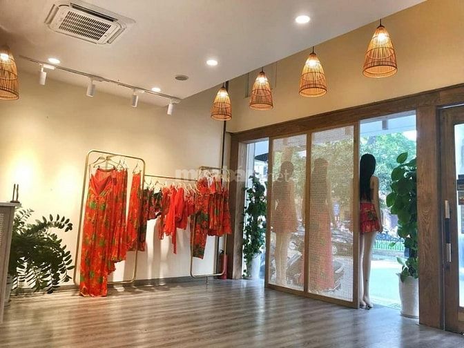 HOT ! Cho thuê MBKD phố Thợ Nhuộm - Hoàn Kiếm DT 90m2 x 1 tầng x 6m MT