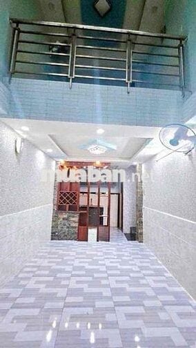 Bán nhà Đ.đoàn văn bơ thông ra Hoàng Diệu 1 phút qua Q1.có 3PN..
