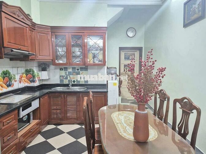 Hoa Lâm- Nguyên Căn - 40M2× 5 Tầng - Full Đồ - Ô tô