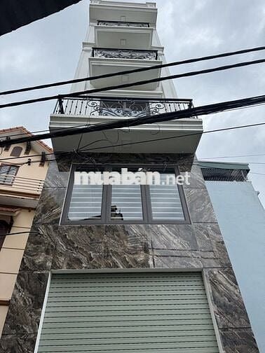 9.3 TỶ- 52M-THANG MÁY – Ô TÔ – LÔ GÓC – KINH DOANH- THẠCH BÀN