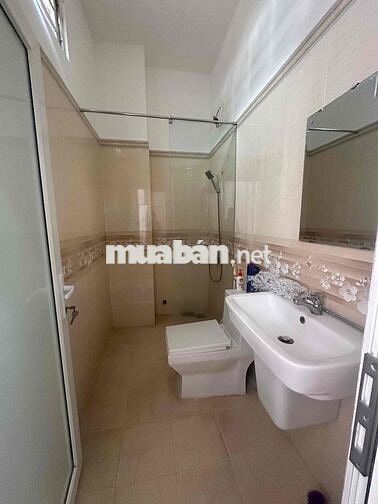 NHÀ 3 TẦNG MẶT TIỀN LÊ VĂN THỊNH- CÓ NỘI THẤT