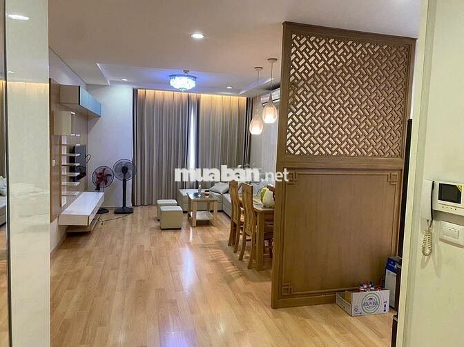 Đang trống CH Golden Palace, Mễ Trì 87m2 2PN giá 15,5tr/th full đồ đẹp