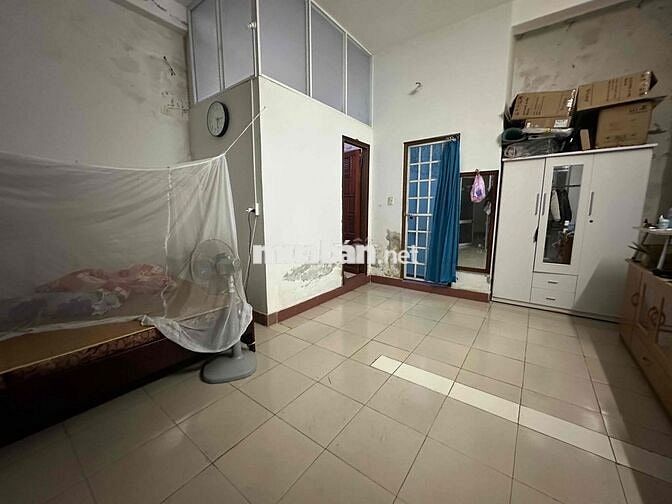 Cho thuê nhà mặt tiền đường Nguyễn Lương Bằng