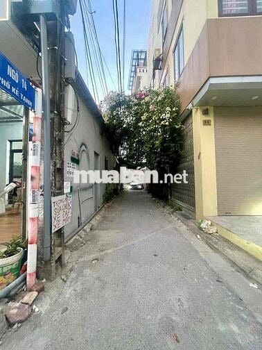 Bán 30m2 đất ngõ 14 Kẻ Tạnh, Giang Biên. 4,2 tỷ