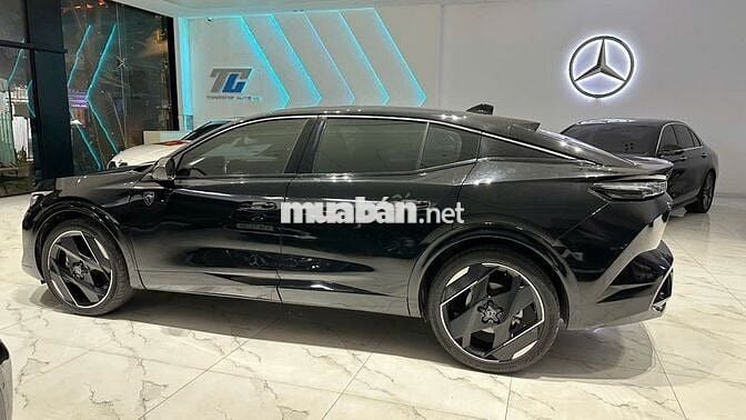Peugeot 408 2024 GT 1.6 AT - 24999 km