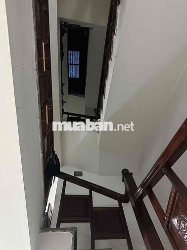 Cho thuê nhà mặt tiền đường Nguyễn Lương Bằng