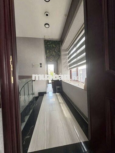 Nguyên tầng nội thất cao cấp Huỳnh Văn Bánh, Phú Nhuận