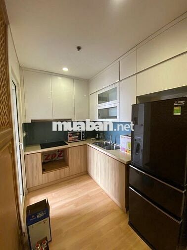 Đang trống CH Golden Palace, Mễ Trì 87m2 2PN giá 15,5tr/th full đồ đẹp