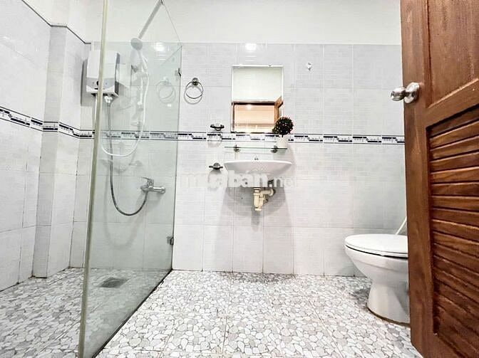 Phòng TỐT full nội thất gần Hà Đô Q.10 THANG MÁY - AN NINH - ĐƯỜNG LỚN