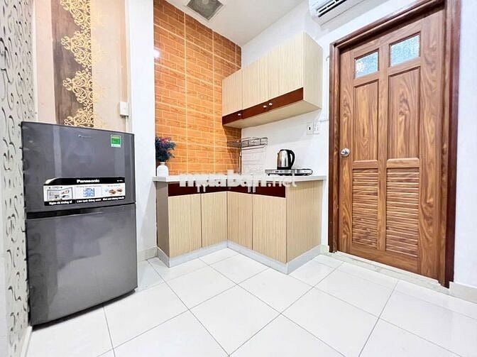Phòng TỐT full nội thất gần Hà Đô Q.10 THANG MÁY - AN NINH - ĐƯỜNG LỚN