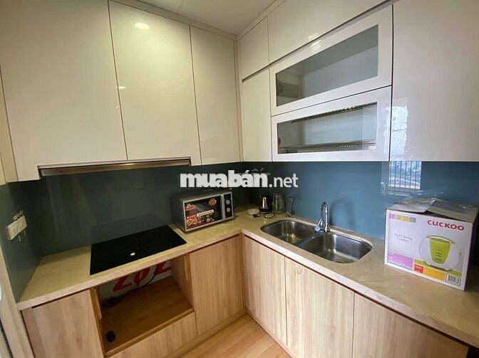 Đang trống CH Golden Palace, Mễ Trì 87m2 2PN giá 15,5tr/th full đồ đẹp