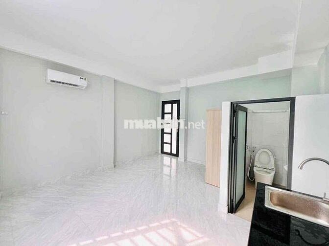 Studio Siêu Rộng Cửa Sổ Đón Nắng Tại Lê Văn Duyệt, Gần Chợ, Q1, Phú Nh