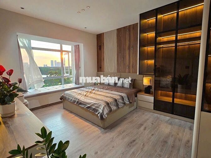 Nóng ! Bán gấp căn hộ Saigon South 2PN lầu cao view thoáng,nhà mới 99%