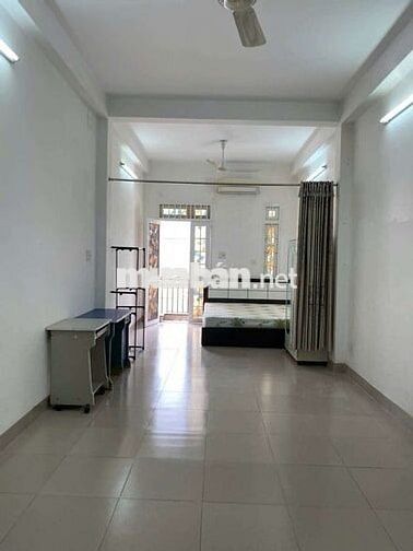 Phòng siêu rộng đường Bà Hạt Q10 thích hợp gia đình ở lâu dài
