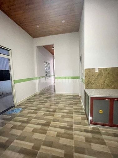 Bán kho xưởng 2071m tại Bình Dương 