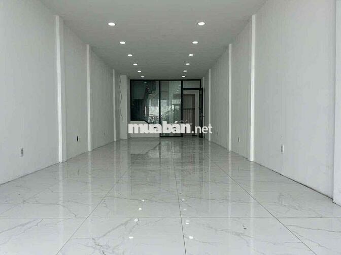 Cho thuê nhà MT 746 Sư Vạn Hạnh Q10, 4x18m, Trệt 2 lầu ST, giá 85tr