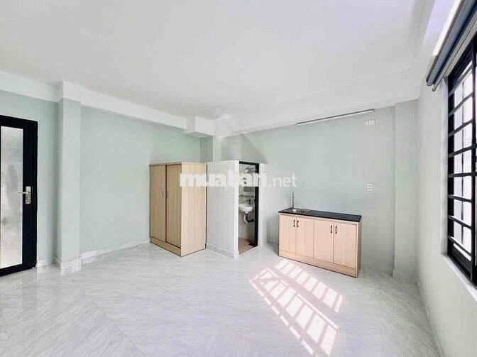 Studio Siêu Rộng Cửa Sổ Đón Nắng Tại Lê Văn Duyệt, Gần Chợ, Q1, Phú Nh
