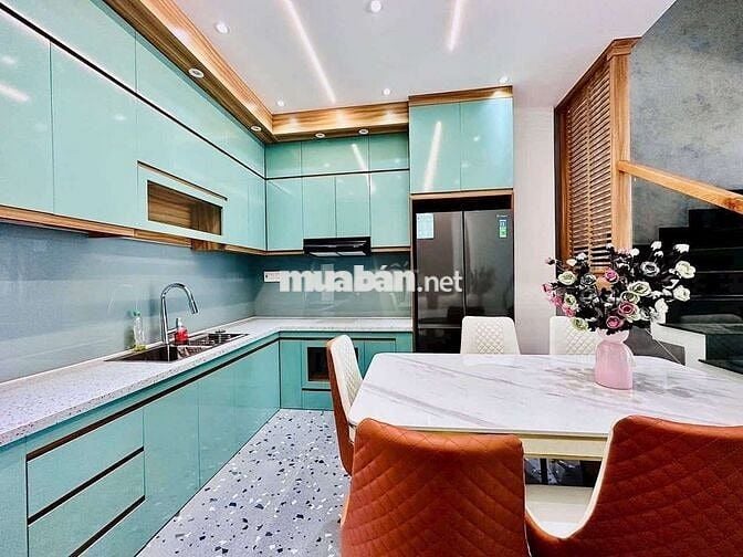 GIẢM 500TR CÒN 7TỶ 6. XH. SHR. FUNL NỘI THẤT GẦN EMART. KHU DÂN TRÍ