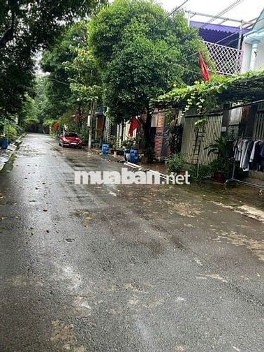 Cho thuê nhà có nội thất đường oto sân đậu rộng rãi Đông hòa gần bigc