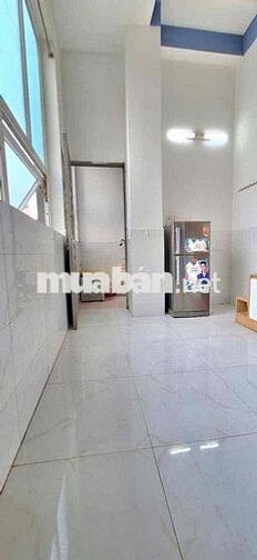 Duplex gác cao 1m8 cách VHU 1,5km 35m2 ở 3 bạn thang máy bảo vệ GIÁ 4🍠
