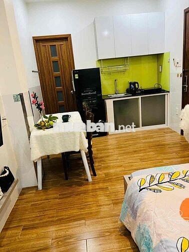 Cho thuê căn hộ Studio Cửa sổ trời tại Quận 4 – Nội thất đầy đủ
