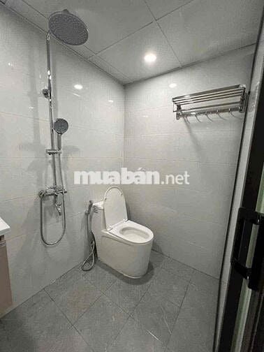 Cần bán nhà tập thể Thượng Thanh,diện tích 40m,2 PN,hơn 2 tỷ.