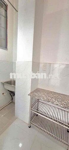 Duplex gác cao 1m8 cách VHU 1,5km 35m2 ở 3 bạn thang máy bảo vệ GIÁ 4🍠