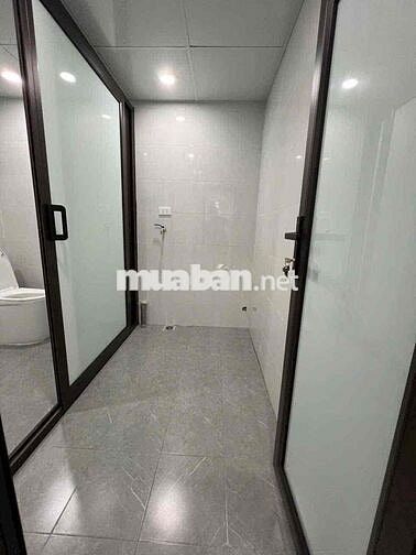 Cần bán nhà tập thể Thượng Thanh,diện tích 40m,2 PN,hơn 2 tỷ.