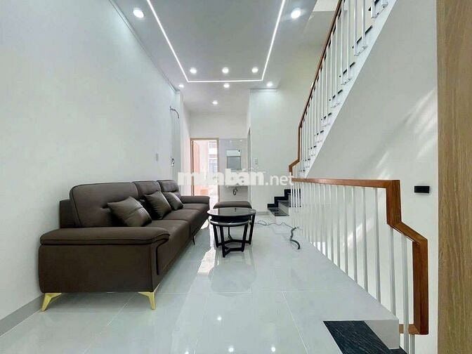 Nhà 1 trệt 2 lầu 4p ngủ gần VSIP 1,kế đường 22/12, QL13 ,Có nội thất