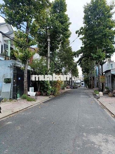 Nhà gác lững 4x20m Shr Mt nhựa 10m thông cách Phan Văn Hớn 150m