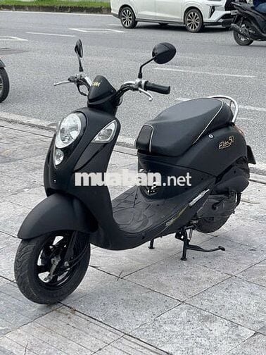 Xe 50 cc elite của sym hàng xịn chạy chắc chắn ạ