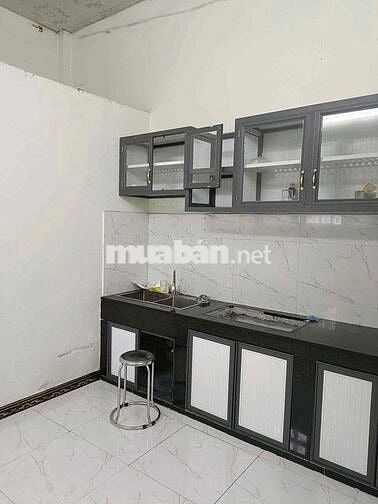 Nhà gác lững 4x20m Shr Mt nhựa 10m thông cách Phan Văn Hớn 150m