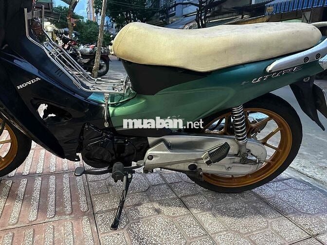 future 2 xe bố đi