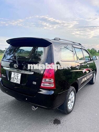 Toyota Innova 2006 G - 200000 km