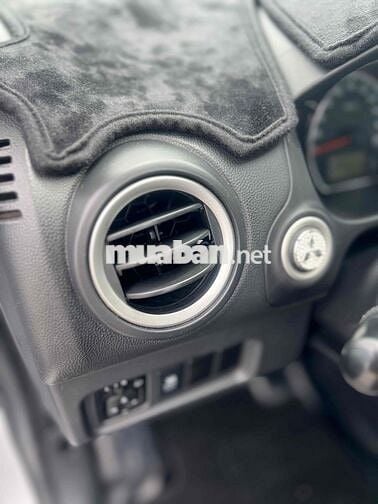 Mitsubishi Attrage 2022 Premium 1.2 CVT - 70000 km